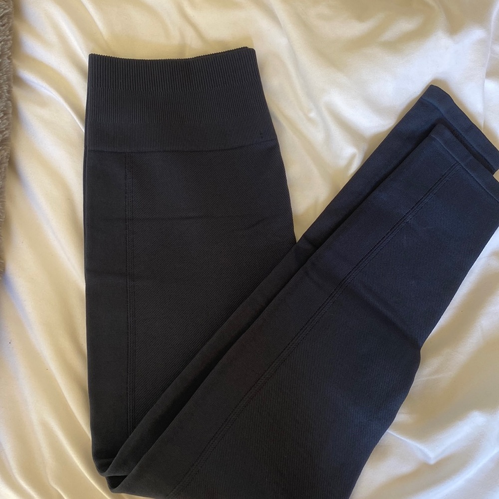 Textured navy blue legging pants